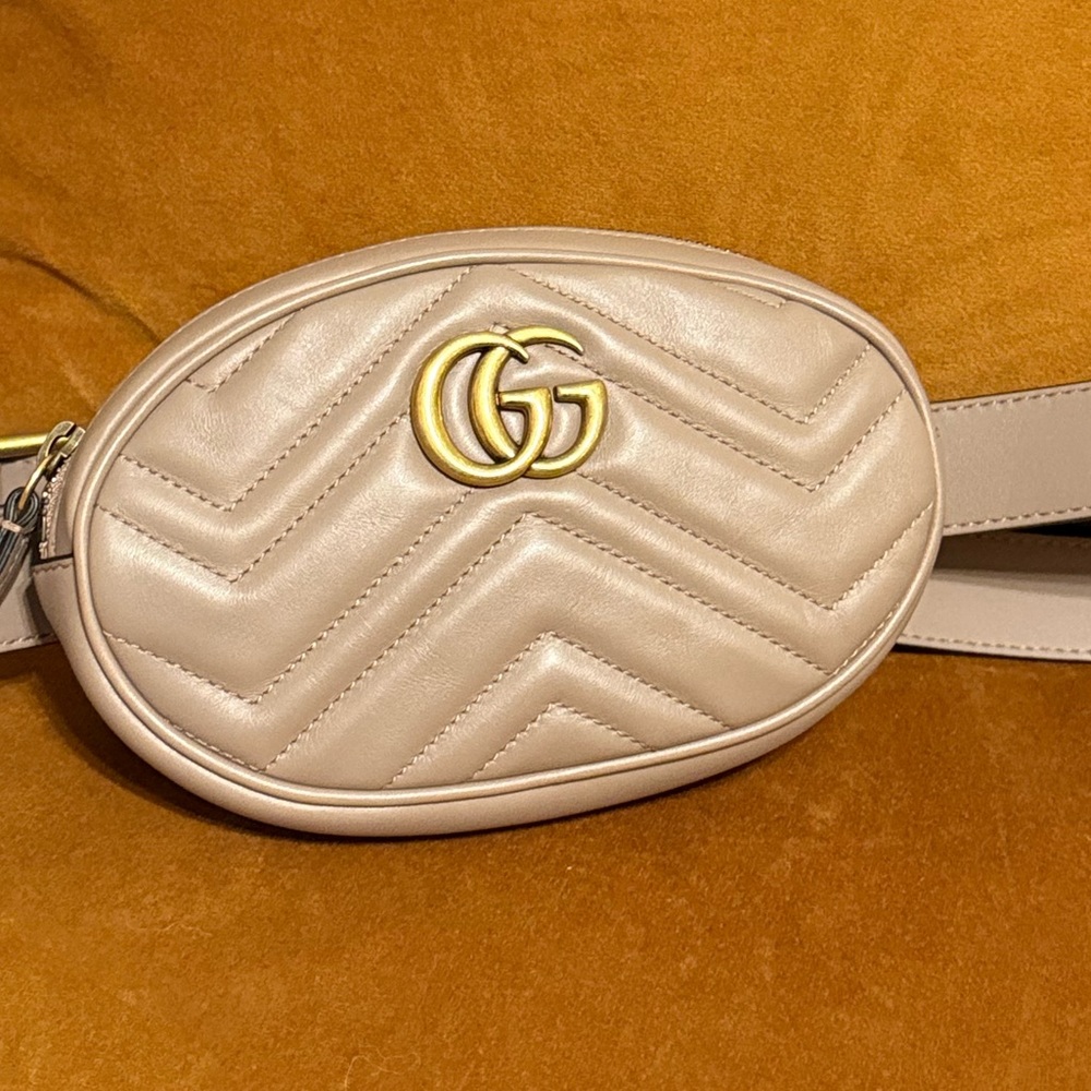 Gucci Marmont Matelasse Belt Bag